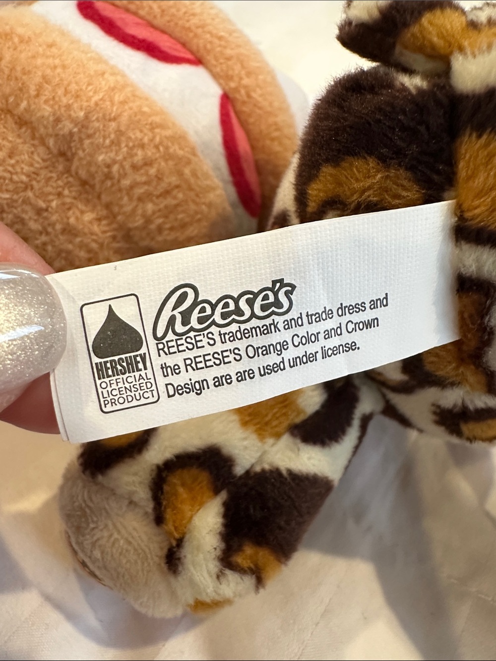 Disney strawberry shortcake, stuffed plushy and Reese’s pieces leopard plushy - Picture 8 of 9